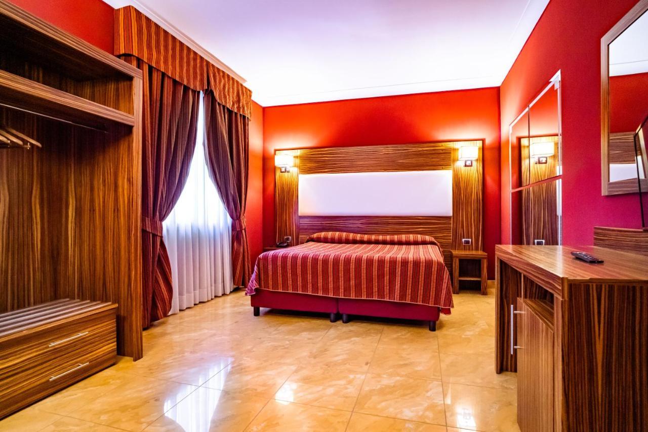 Marcantonio Hotel Джульяно-ин-Кампанья Экстерьер фото