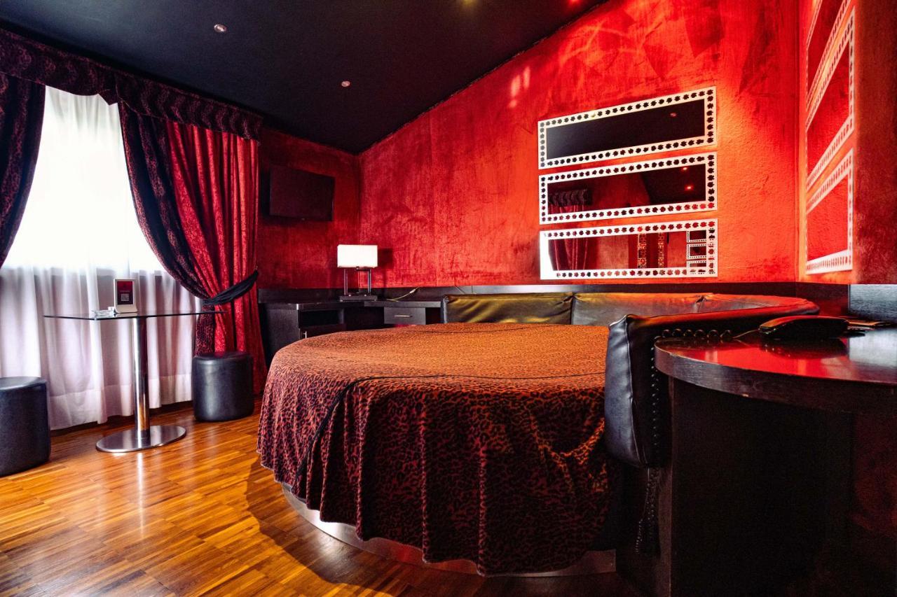 Marcantonio Hotel Джульяно-ин-Кампанья Экстерьер фото