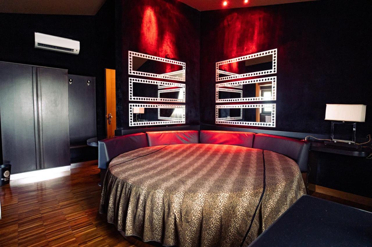 Marcantonio Hotel Джульяно-ин-Кампанья Экстерьер фото